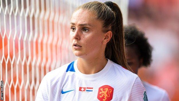 Lieke Martens 0