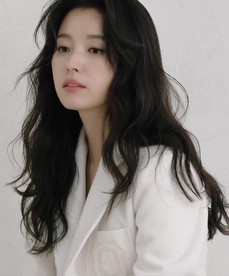 Han Hyo joo