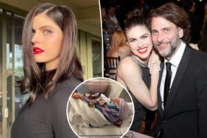 Naissance premier bébé Alexandra Daddario et Andrew Form, son troisième.