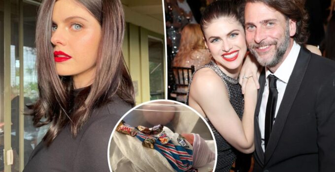 Naissance premier bébé Alexandra Daddario et Andrew Form, son troisième.