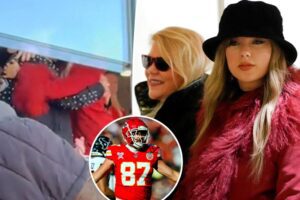 Taylor Swift serre sa mère Andrea et Donna Kelce lors